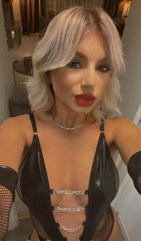 kimmyfree model nude pics