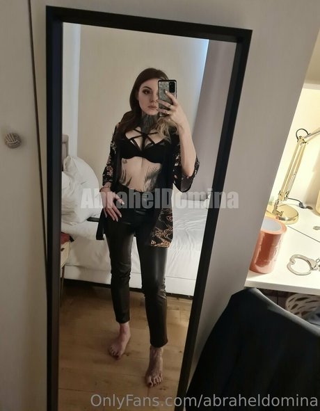 abraheldomina pornstar nice archive