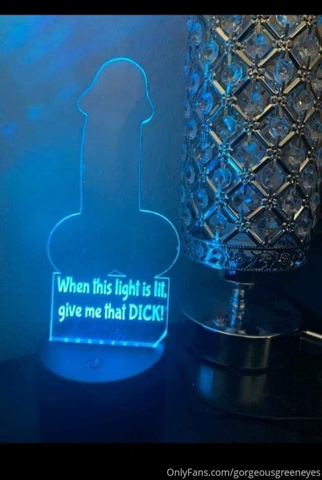 gorgeousgreeneyes hot model archive