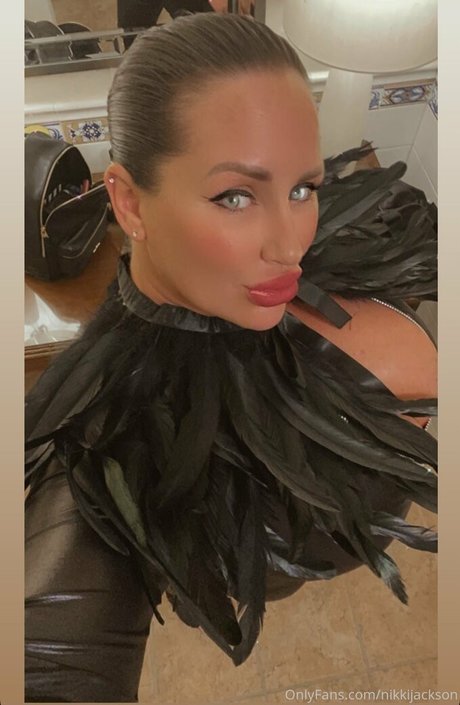 nikkijackson pornographic model pics