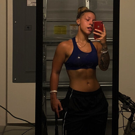 guapa model pretty galleries