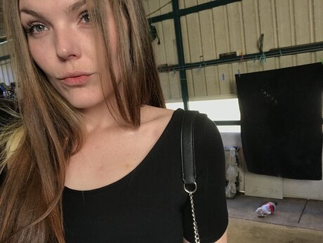 Superflybutter model free pics