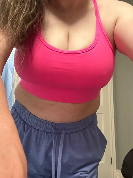 Naughty Niagara s Creamy Courtney nude star images