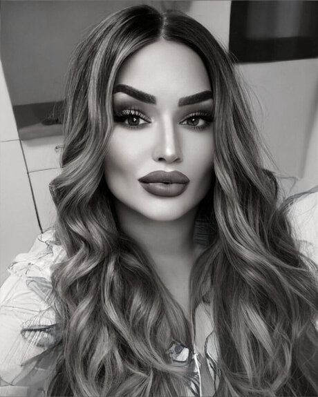 MISS___V___ELLYX beautiful star image