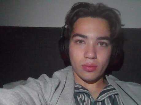 RowdyASMR star adult picture