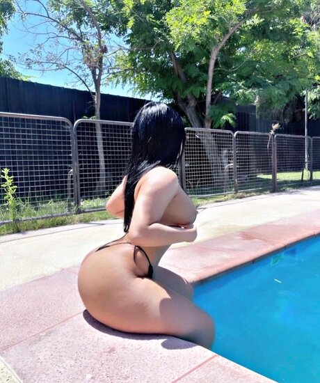 Shula Hot nudes model archive