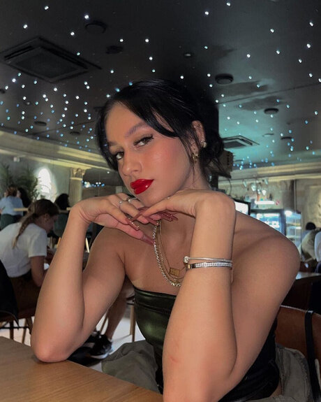 Ally Moon model best photo