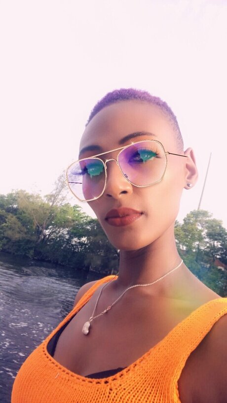 Slim Goodness erotic pornstar photo