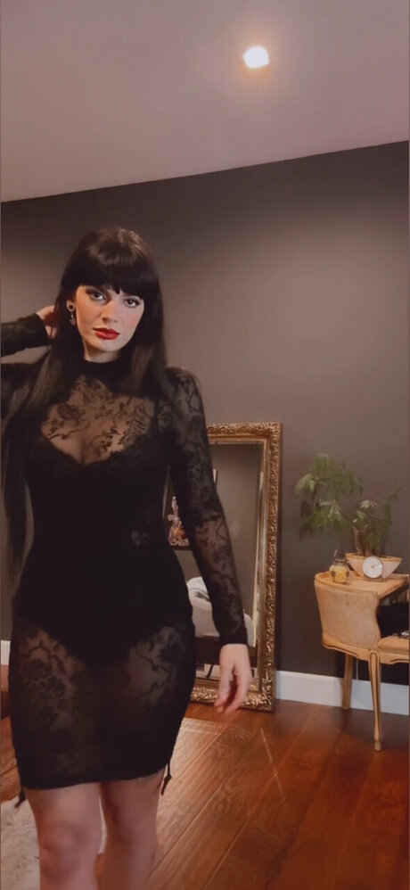 Lola sinz naked actress photo