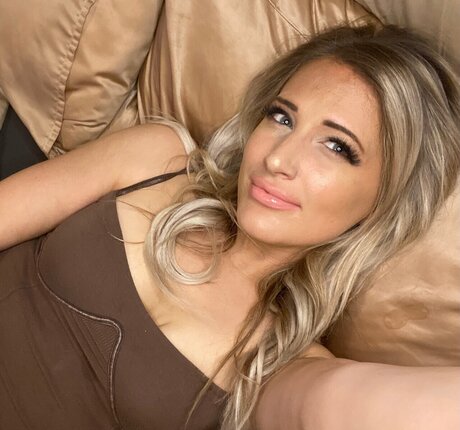 C goddess hot pornstar picture