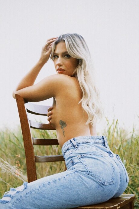 Laurenn pornographic actress pics