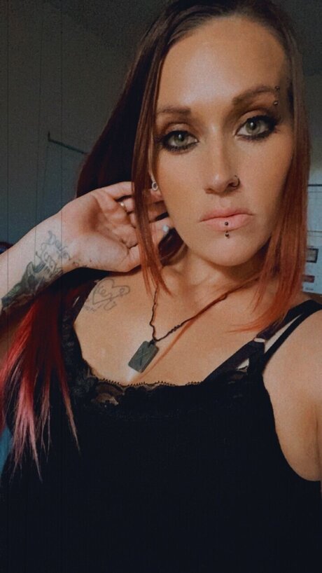 M Nasty pornographic model images