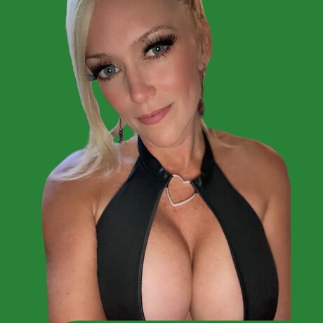 Happy Endings Playbook top model images