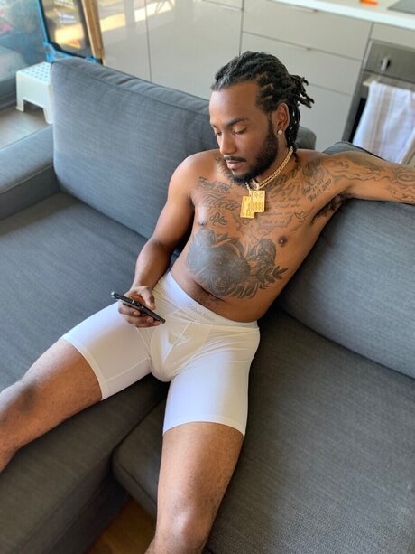 DaddyTay star top pictures