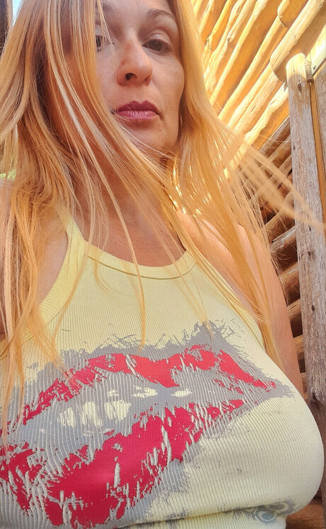 Vera Chocolatera sexy actress img