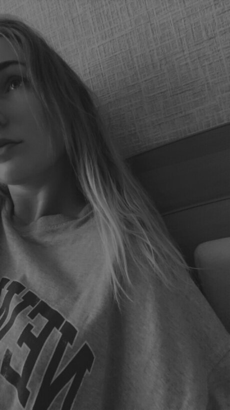 SweetMaka perfect actress photos