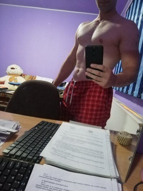 Big Power pretty actress image