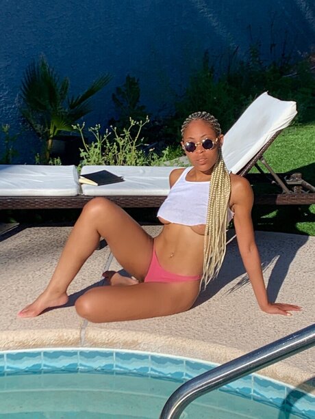 Hustle Honey model images