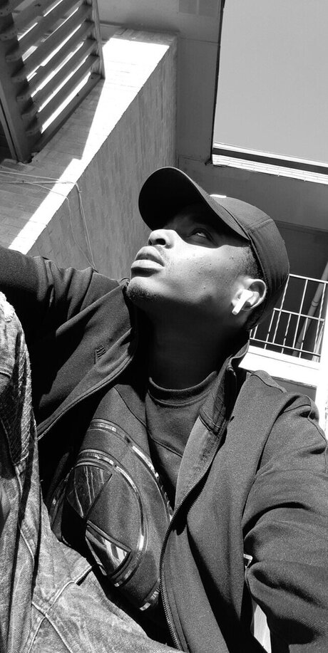 BigDickMakeHerChoke pretty actress image