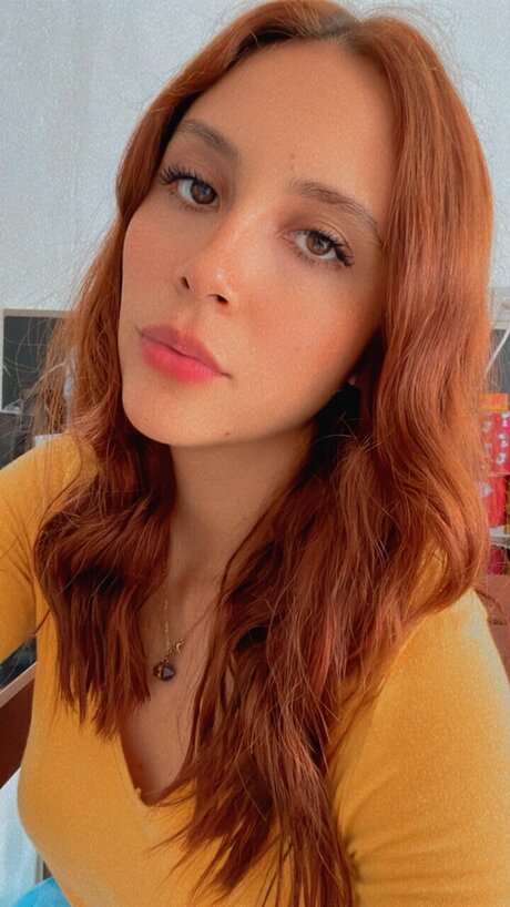 Idhy Naguez model best pictures