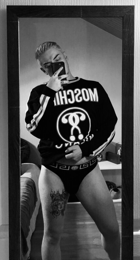 Belzebuth_ pornstar hot photo