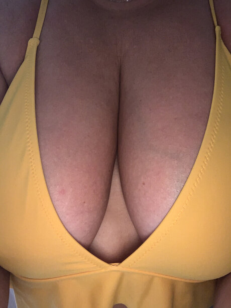 Bethany Bliss hot model photos