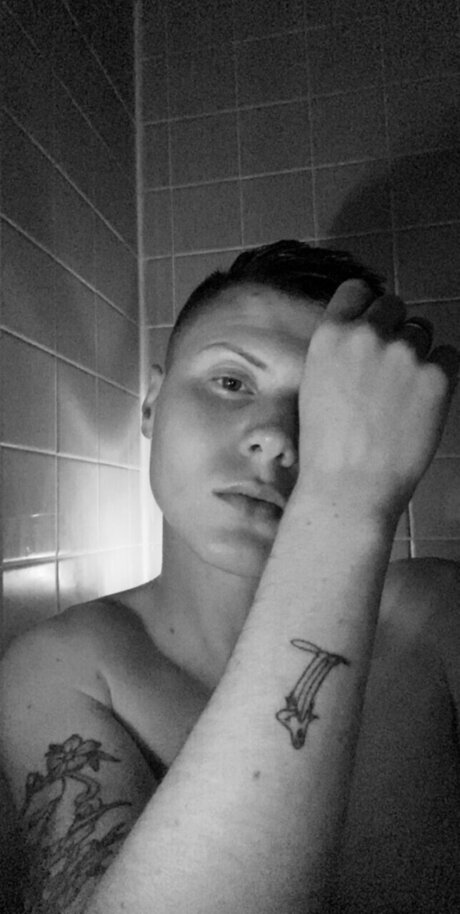 Kevin Valerie star porn photo