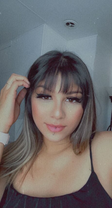 Izela Perez nude pornstar pictures