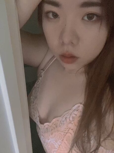 Yuy__ star pornographic image