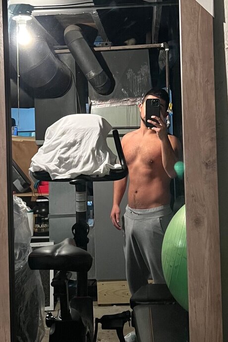 DonCarlos40 sex model photo