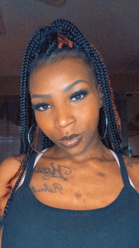 SlimmFinee Nolaa pornstar perfect pic