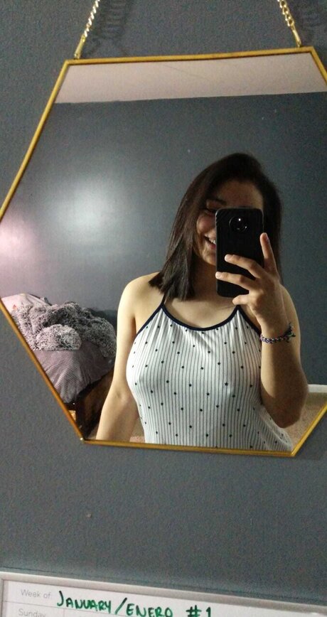 Kari010177 top model pictures