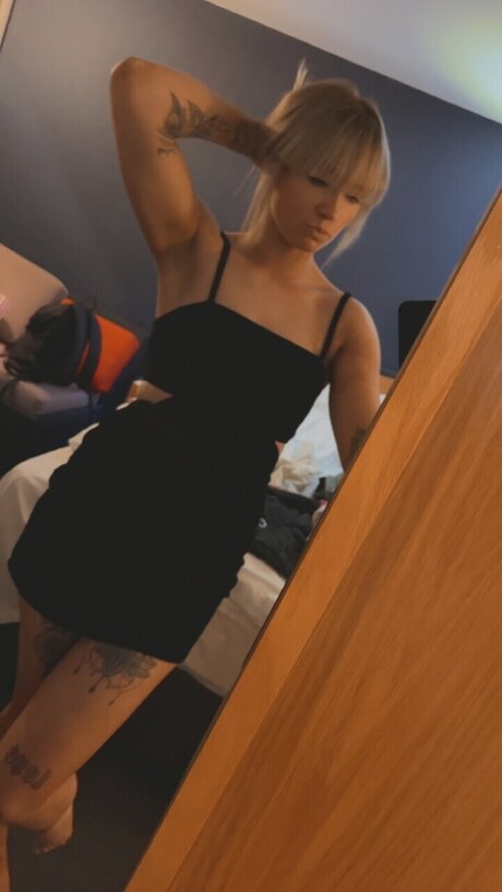 Beth Taylor star porn galleries