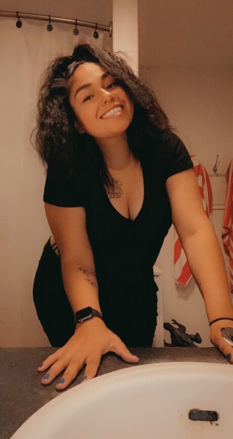 Marvelous Marvie model top pictures