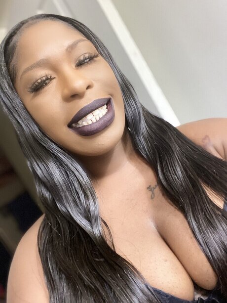 BuffySaintMarie star porn image