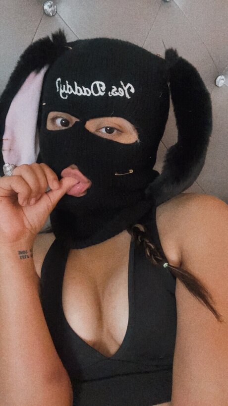 Jiggly Cheekz perfect model photo