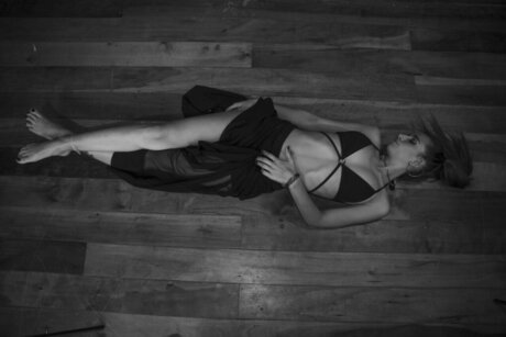 Huari_ art star image