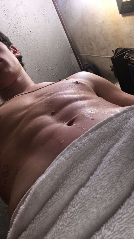 Gavynn Larson xxx model pic