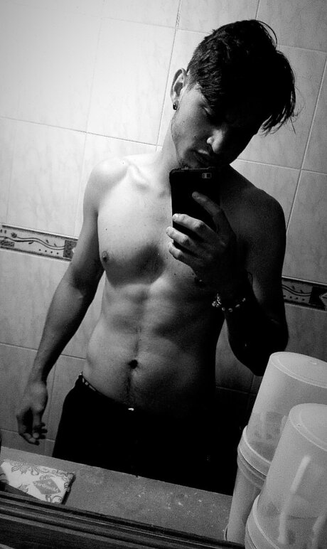 Papito nice model pic