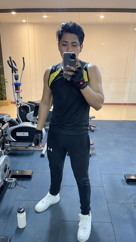 Ismael17k_ model pictures