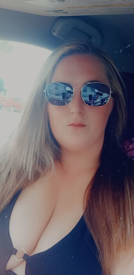 Sara Hornbeck xxx pornstar archive