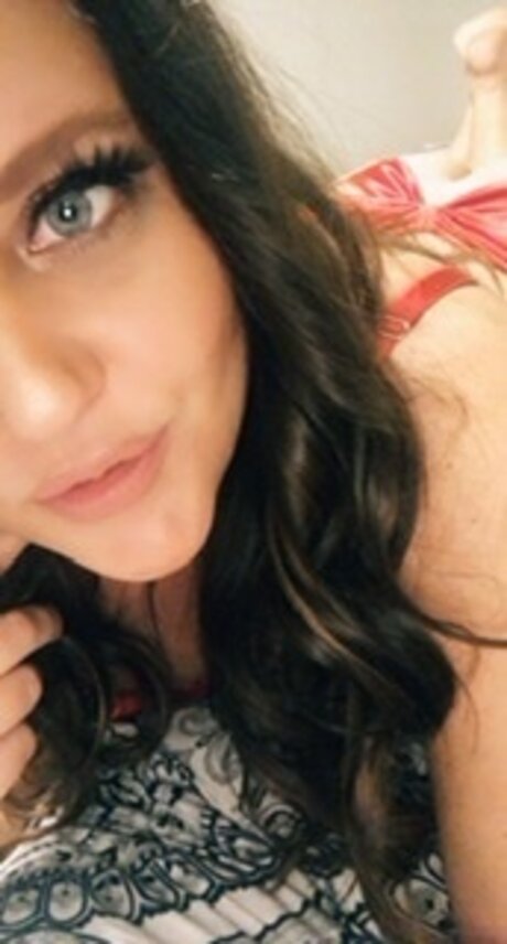 Vixenbabe83 pretty model gallery