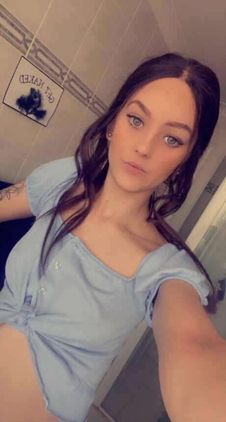 Angela harris naked model pictures