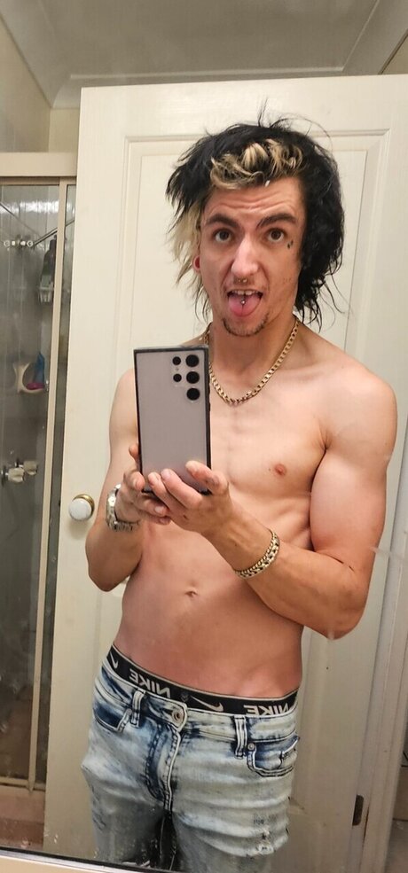 CapnKookd model pretty img