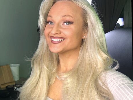 Nathalie Lemmetyinen adult model picture