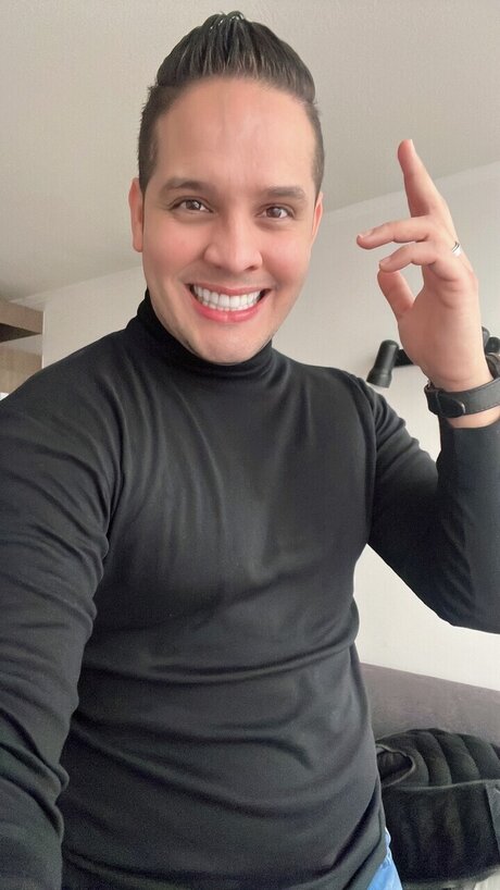 Soymilton exclusive star pics