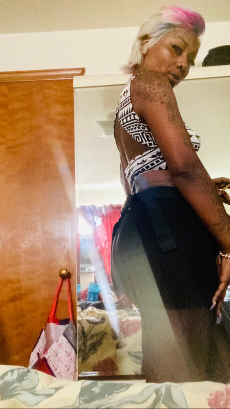 Chocolatemelt84 model nice archive