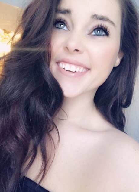 kristin kreme star perfect pictures