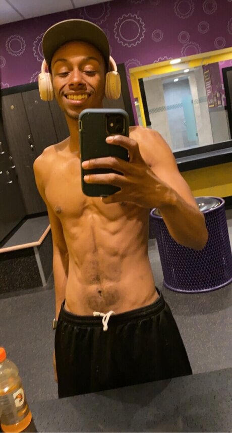 u11108548 sexy model pic