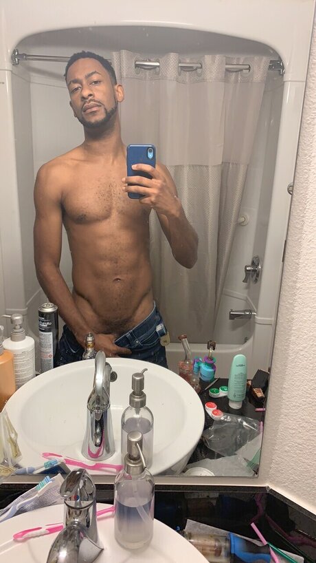 u15679421 hot star pics